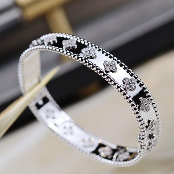 [BloomBling]CLOVER BRACELET 8MM DIAMONDS