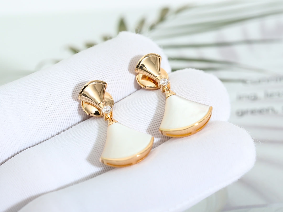 [BloomBling]DREAM MOP PINK GOLD EARRINGS