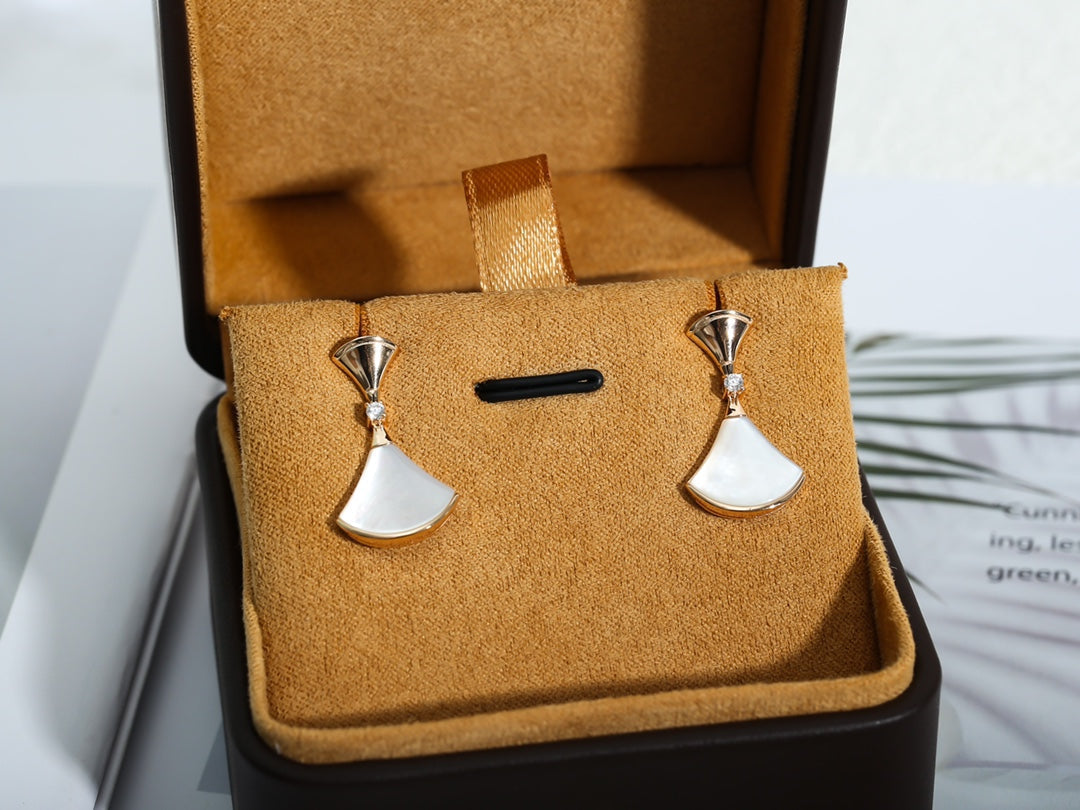 [BloomBling]DREAM MOP PINK GOLD EARRINGS
