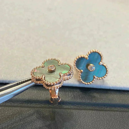 [BloomBling]CLOVER MEDIUM 1 MOTIFS GRAY MOP  DIAMOND EARRINGS