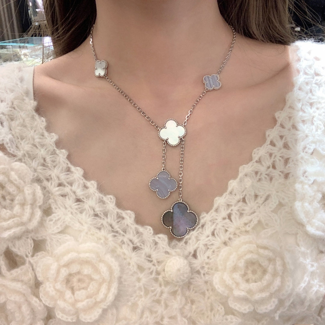 [BloomBling]CLOVER MOP CHALCEDONY NECKLACE SILVER 6 MOTIF