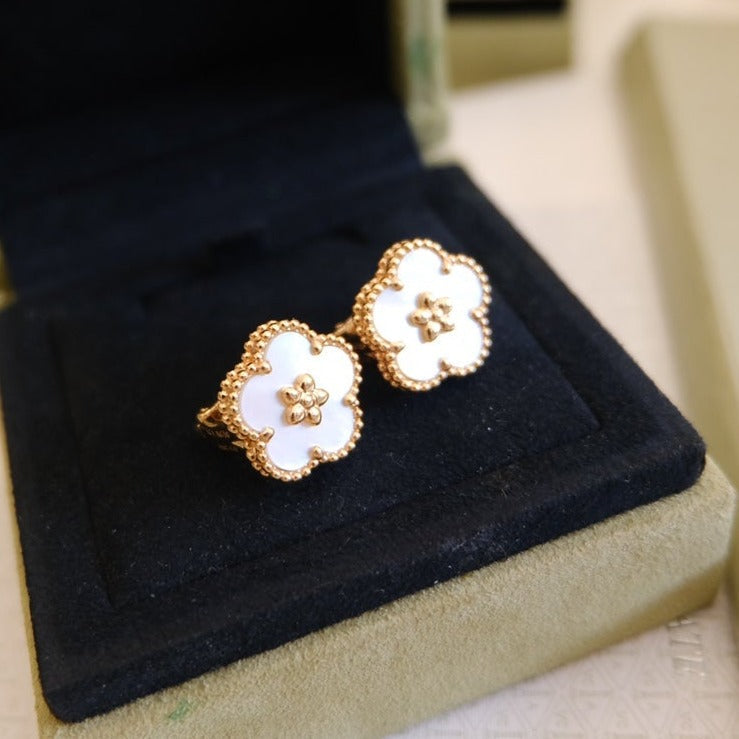 [BloomBling]LUCKY PINK GOLD WHITE MOP EARRINGS