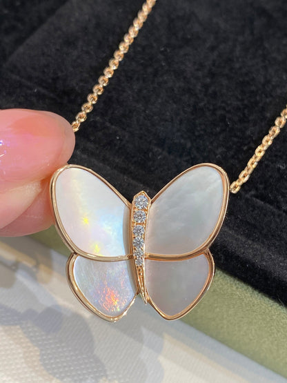 [BloomBling]BUTTERFLY GOLD MOP DIAMOND NECKLACE