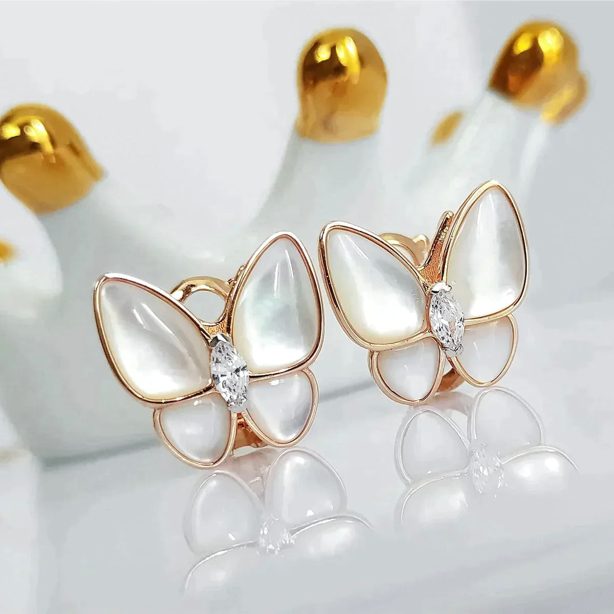 [BloomBling]BUTTERFLY MOP DIAMOND EARRINGS