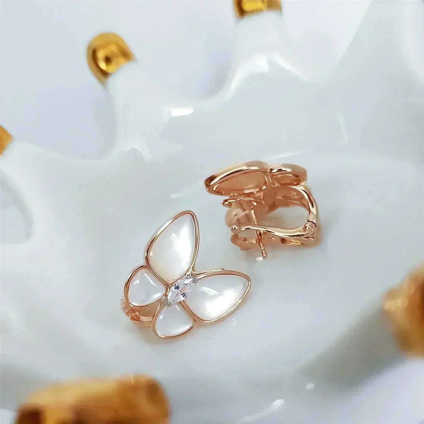 [BloomBling]BUTTERFLY MOP DIAMOND EARRINGS
