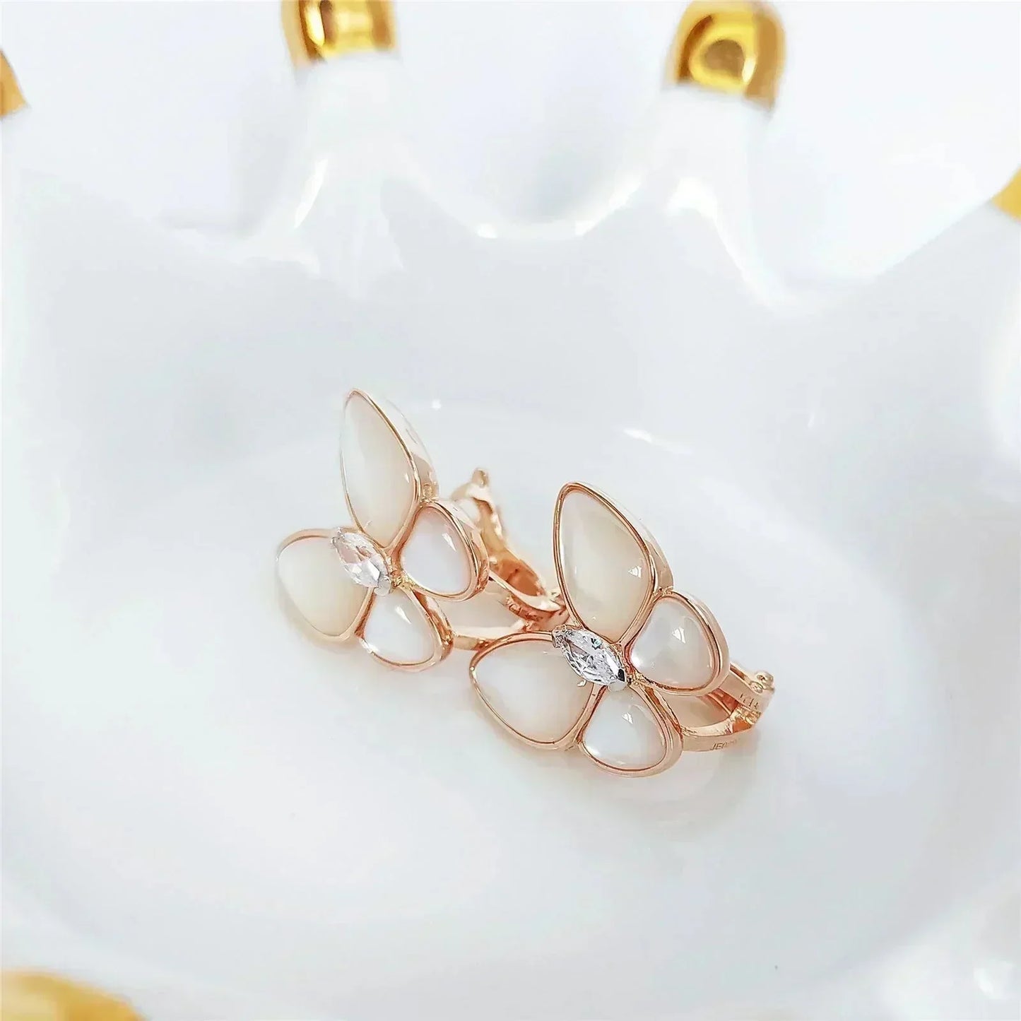 [BloomBling]BUTTERFLY MOP DIAMOND EARRINGS