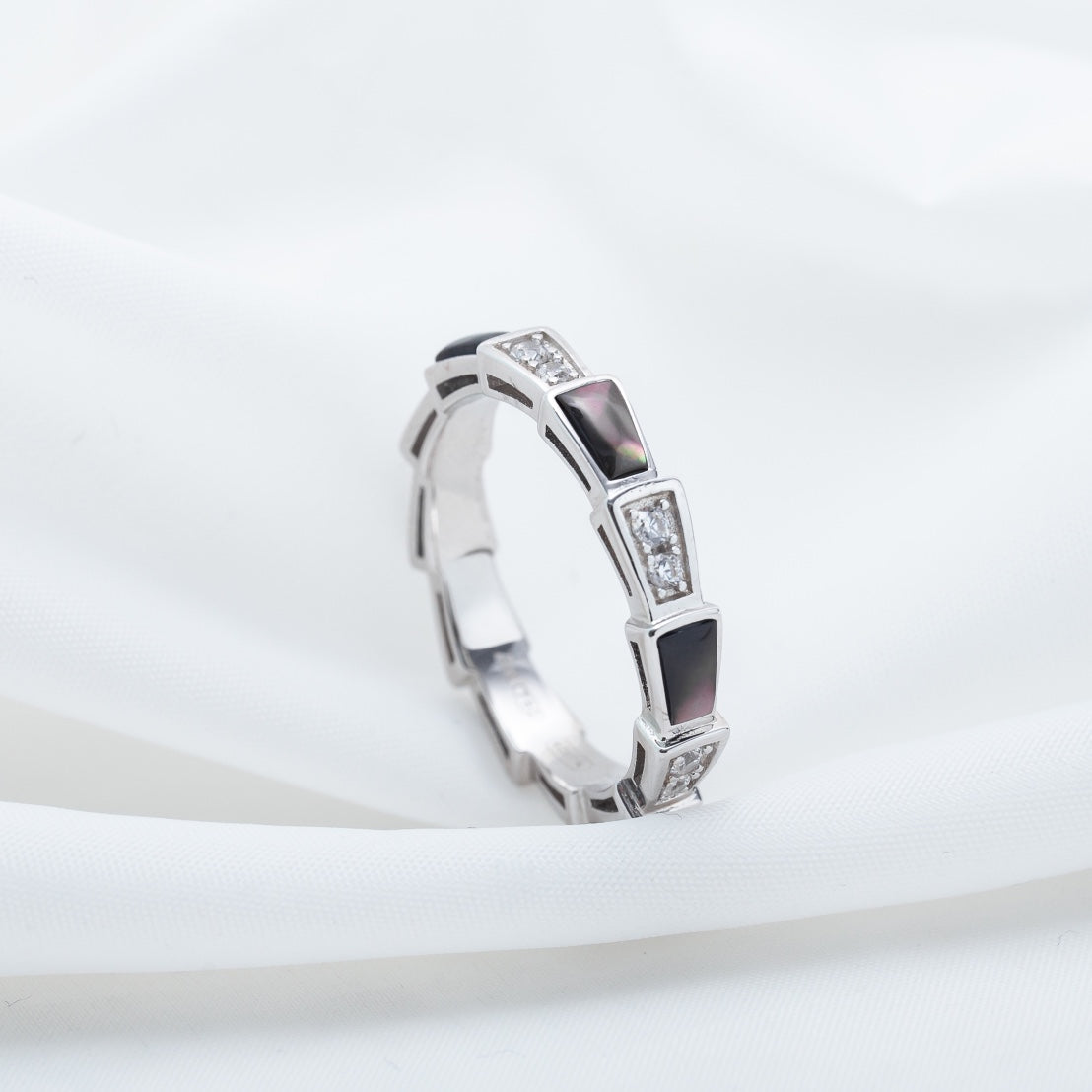 [BloomBling]SERPENTI RING SILVER  DIAMOND BLACK MOP 3MM