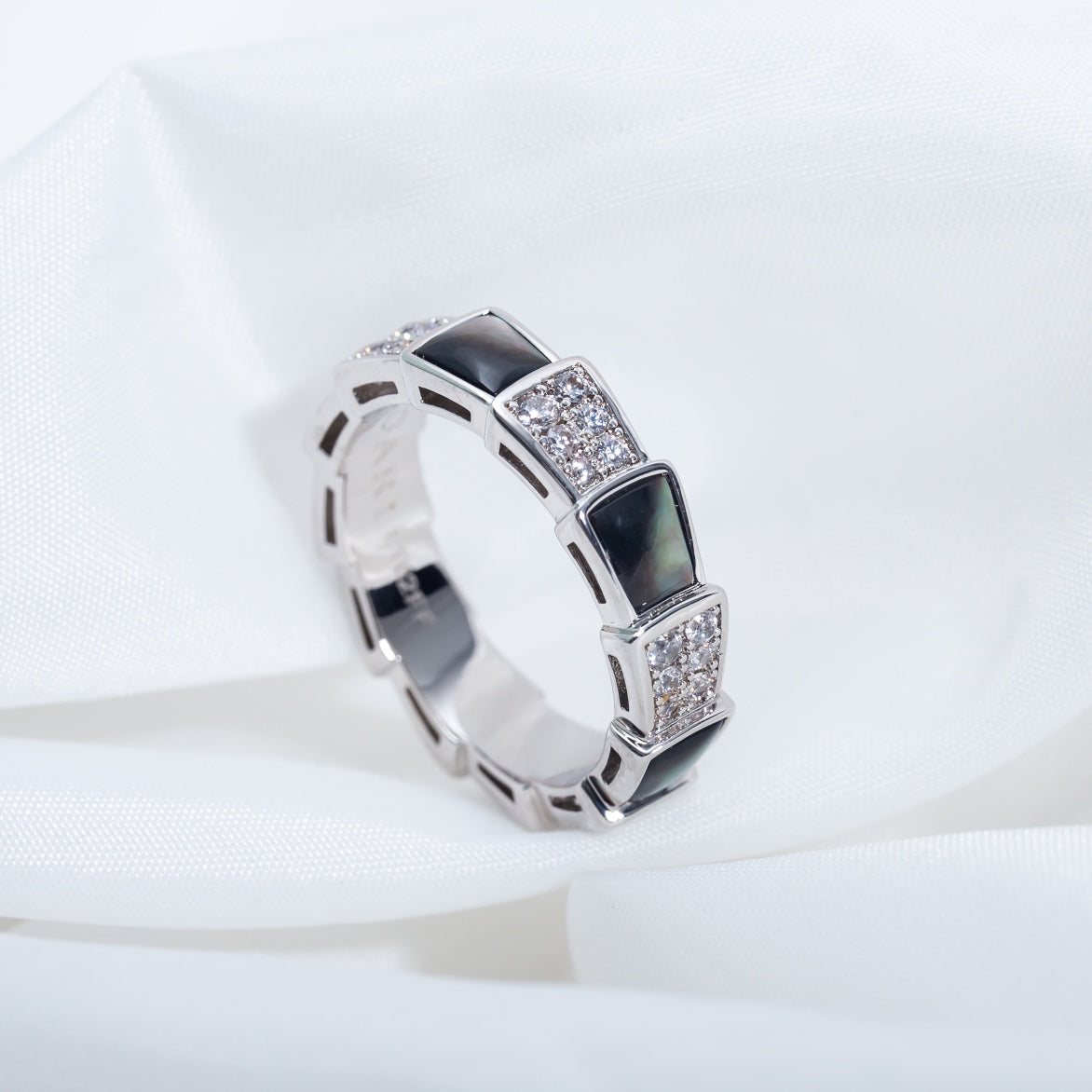 [BloomBling]SERPENTI RING SILVER DIAMOND BLACK MOP 4MM
