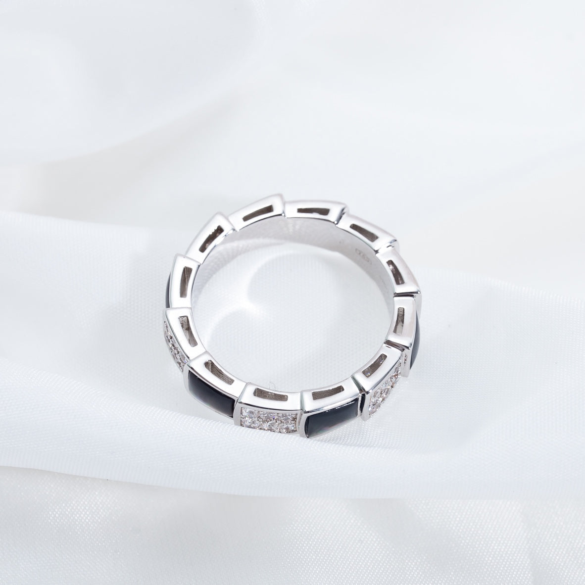 [BloomBling]SERPENTI RING SILVER DIAMOND BLACK MOP 4MM