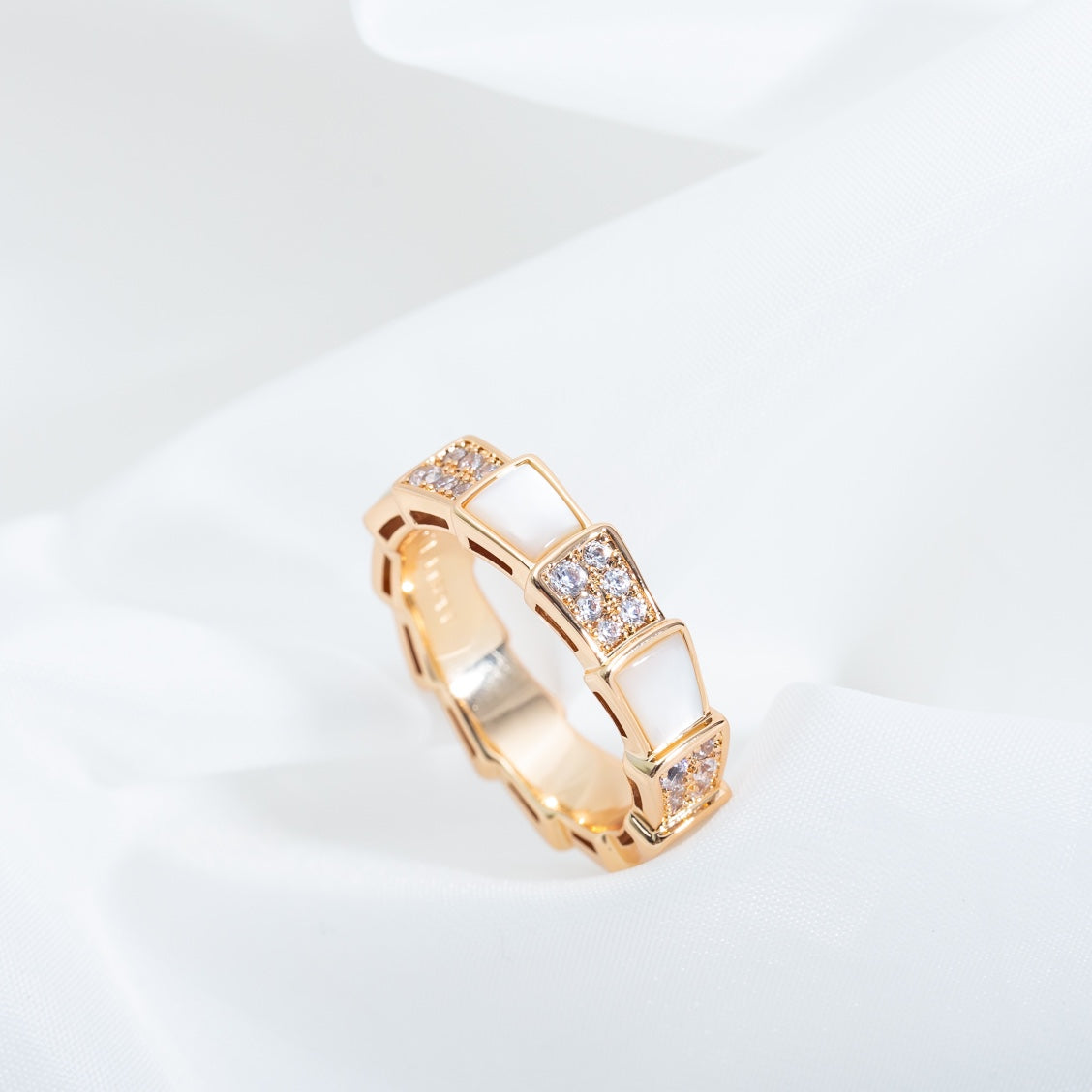 [BloomBling]SERPENTI RING PINK GOLD MOP DIAMOND PAVED 4MM