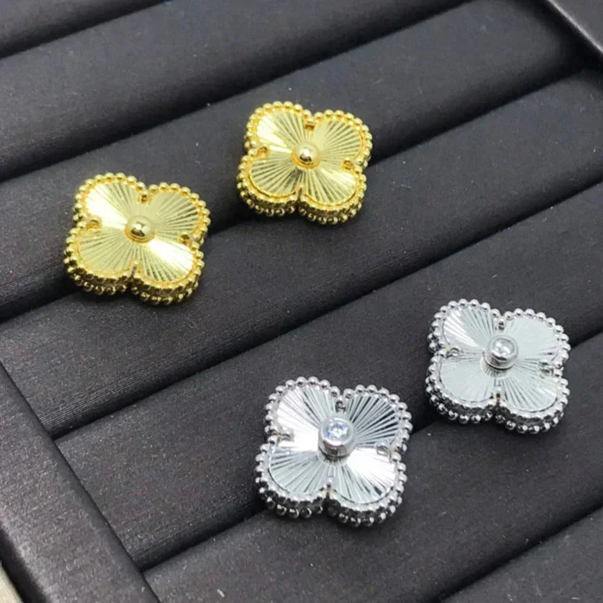 [BloomBling]CLOVER MINI 9.5MM LASER EARRINGS