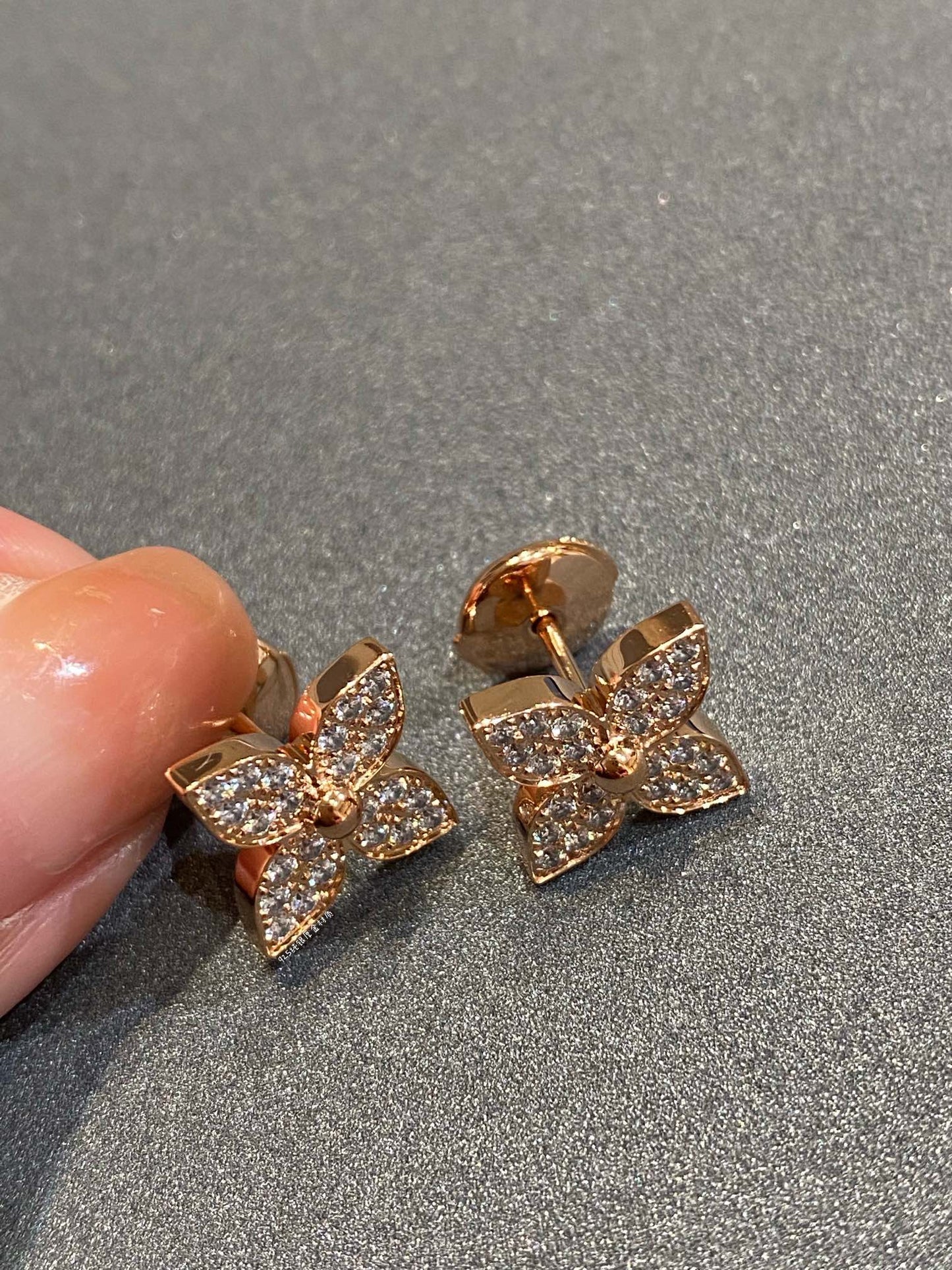 [BloomBling]STAR DIAMOND EARRINGS