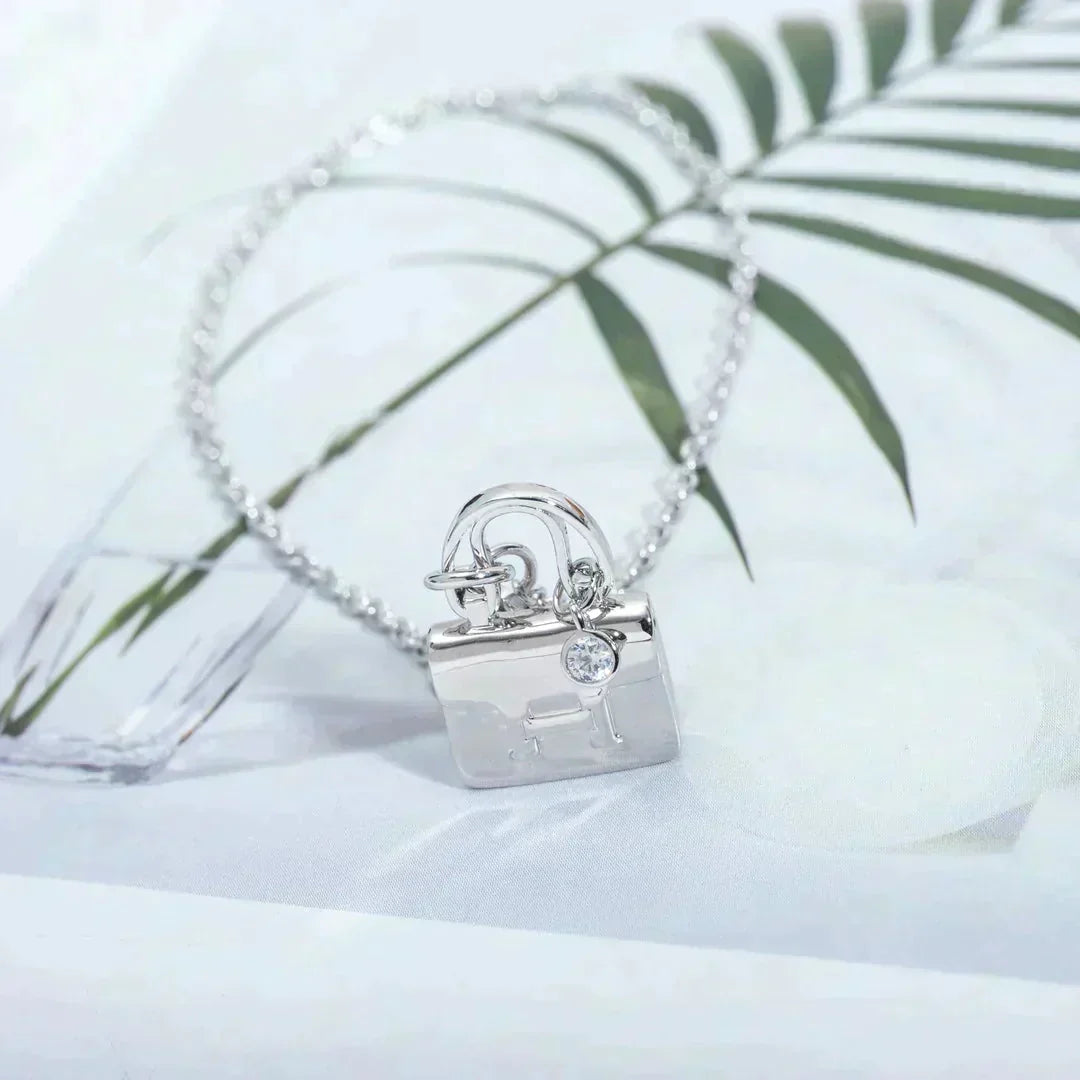[BloomBling]AMULETTE PEDANT SILVER NECKLACE