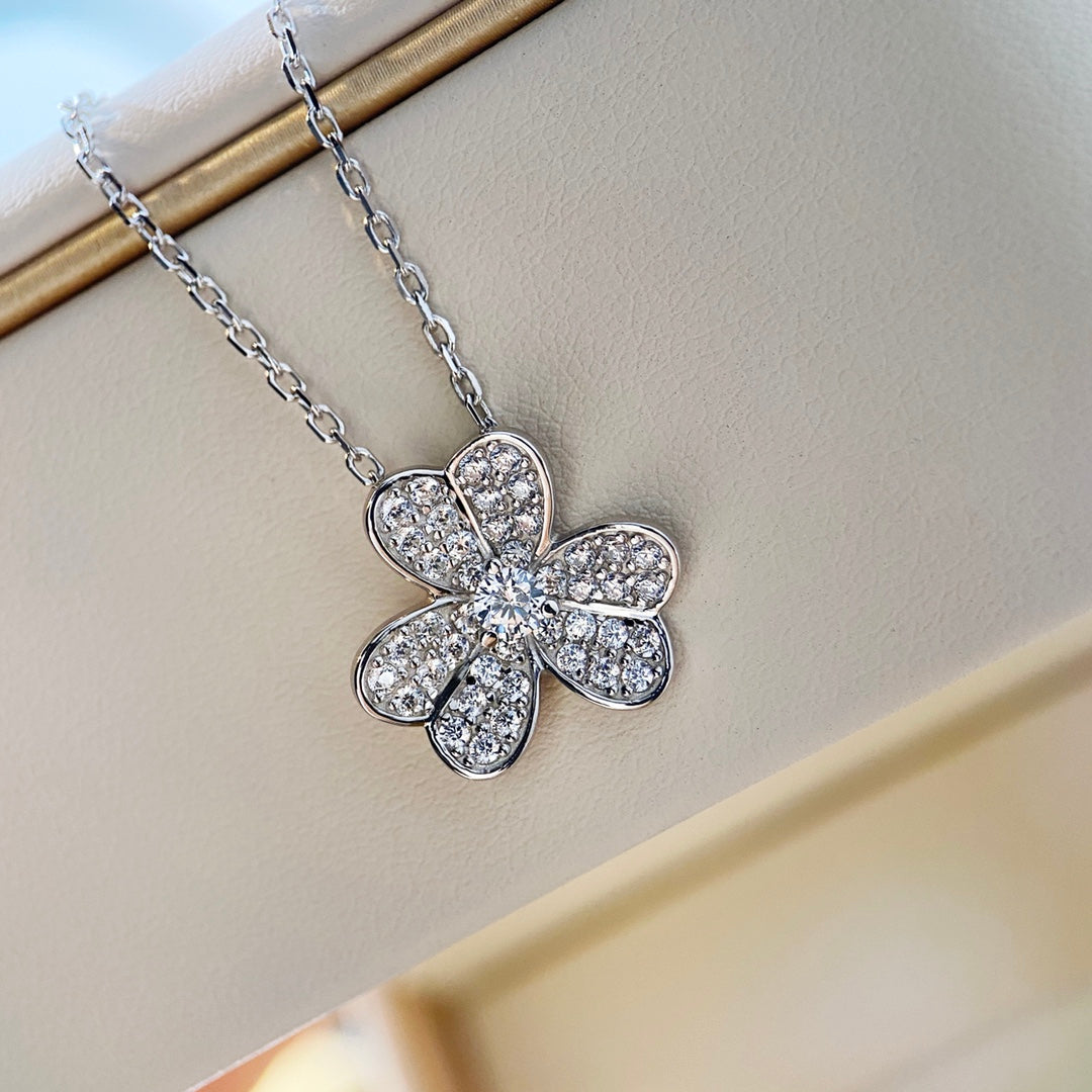 [BloomBling]CLOVER DIAMOND NECKLACE SILVER