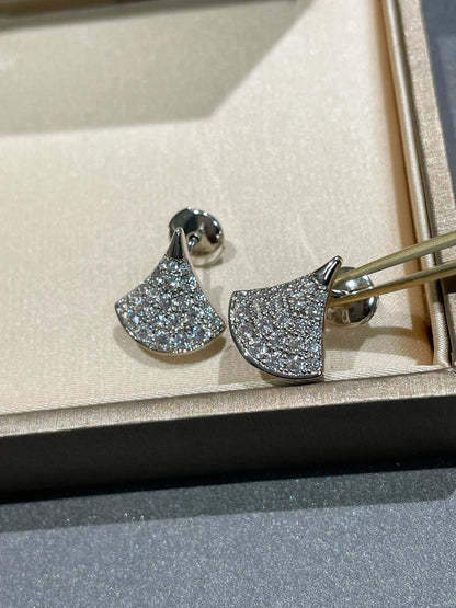 [BloomBling]DREAM STUD EARRINGS DIAMOND