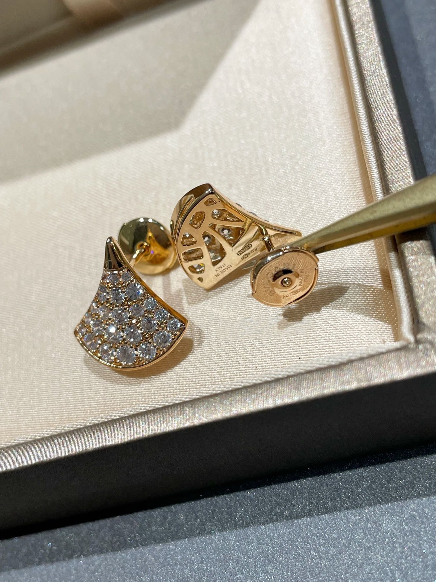 [BloomBling]DREAM STUD EARRINGS DIAMOND
