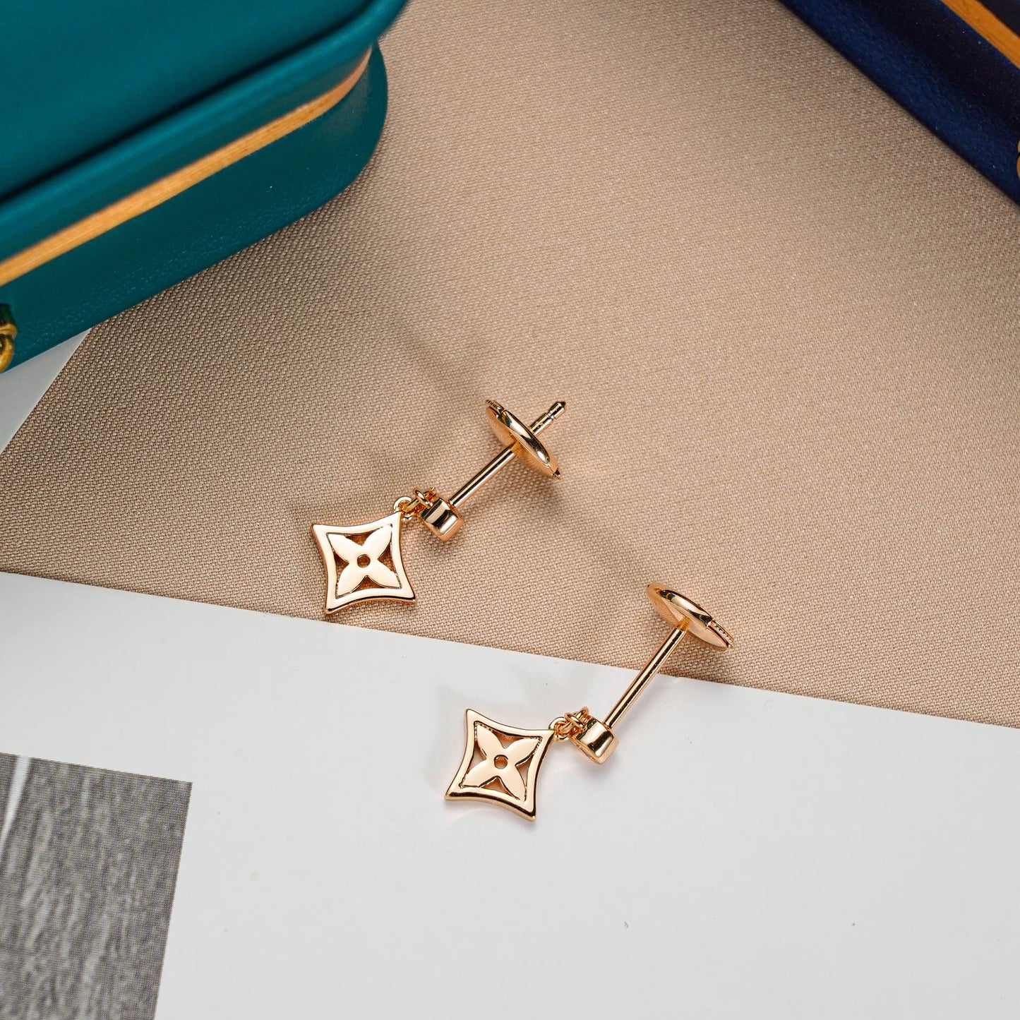 [BloomBling]STAR EARRINGS GOLD
