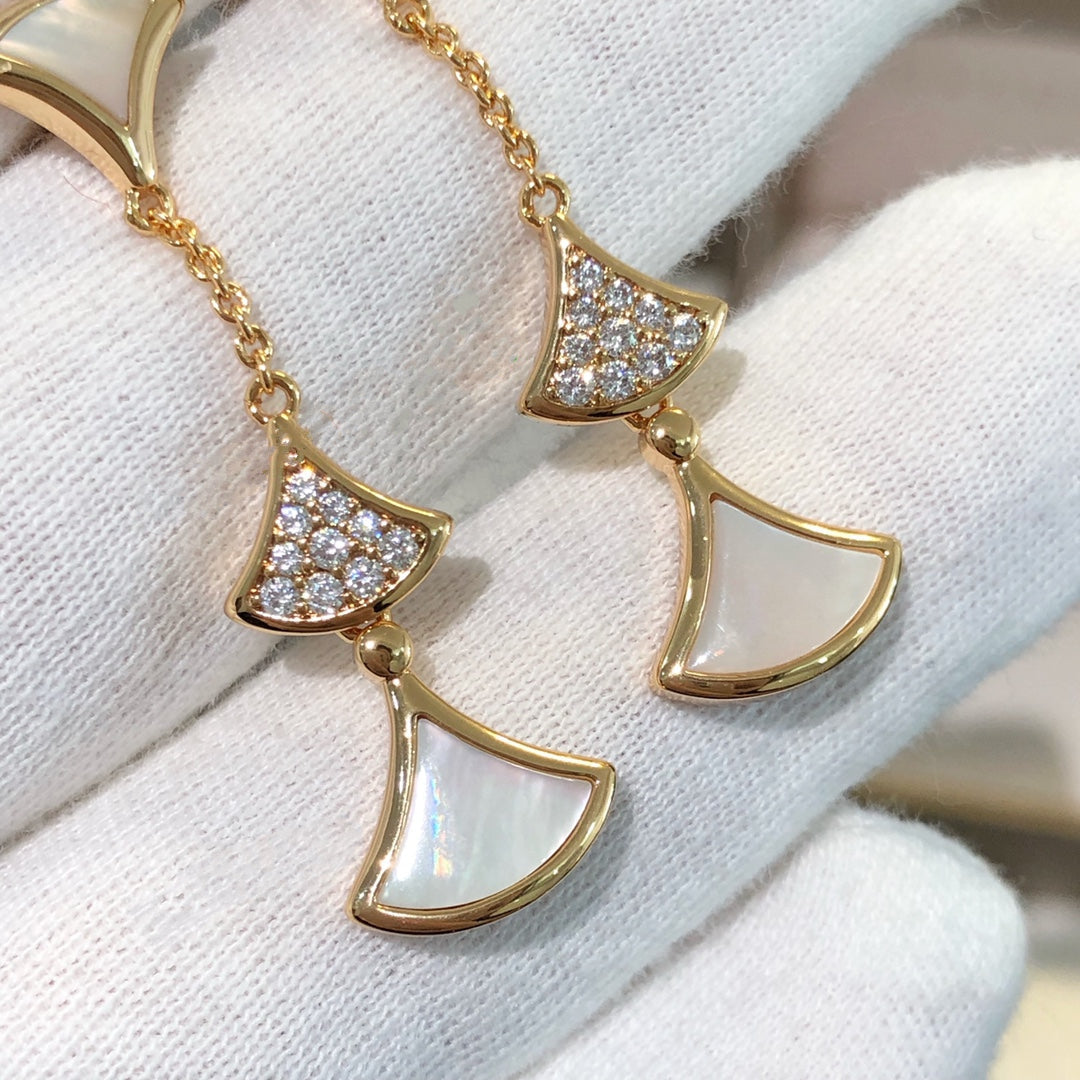 [BloomBling]DREAM EARRINGS 3 MOTIFS DIAMOND MOP PINK GOLD
