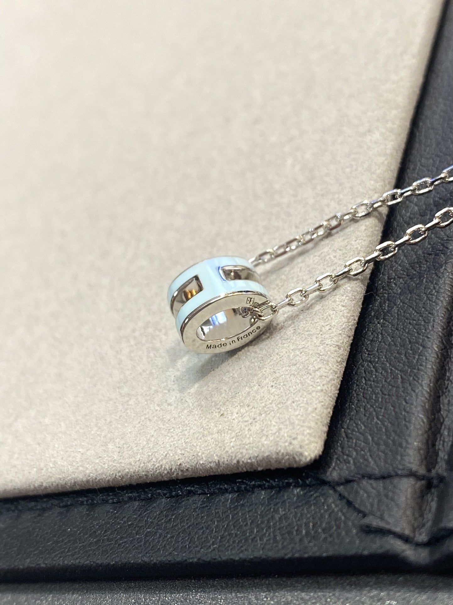 [BloomBling]POP H LIGHT BLUE NECKLACE