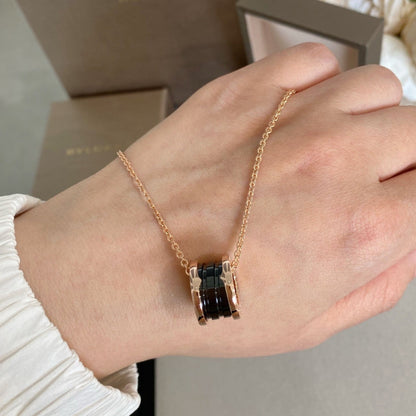 [BloomBling]ZERO 1 BLACK CERAMIC PINK GOLD NECKLACE