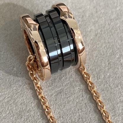 [BloomBling]ZERO 1 BLACK CERAMIC PINK GOLD NECKLACE
