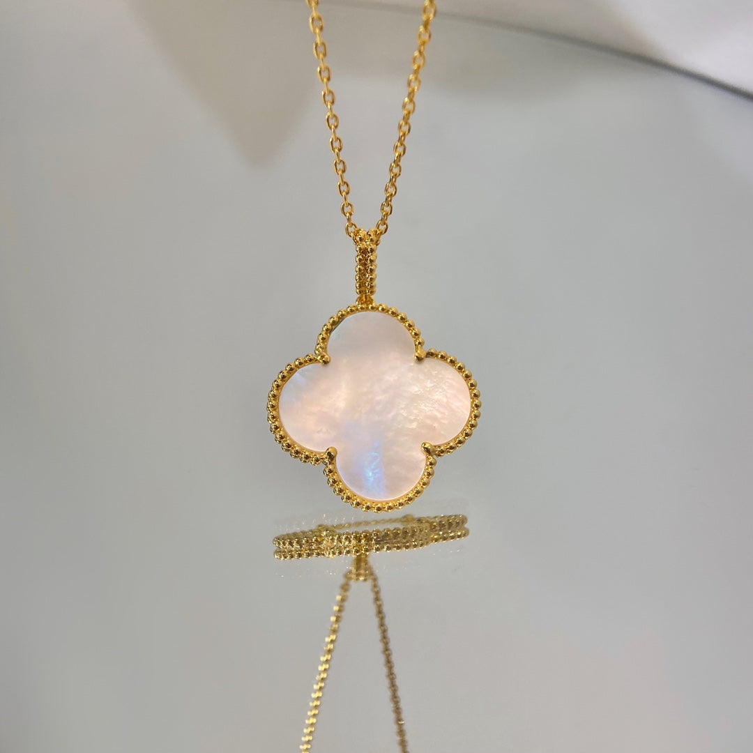 [BloomBling]CLOVER 25MM MOP LARGE PENDANT NECKLACE