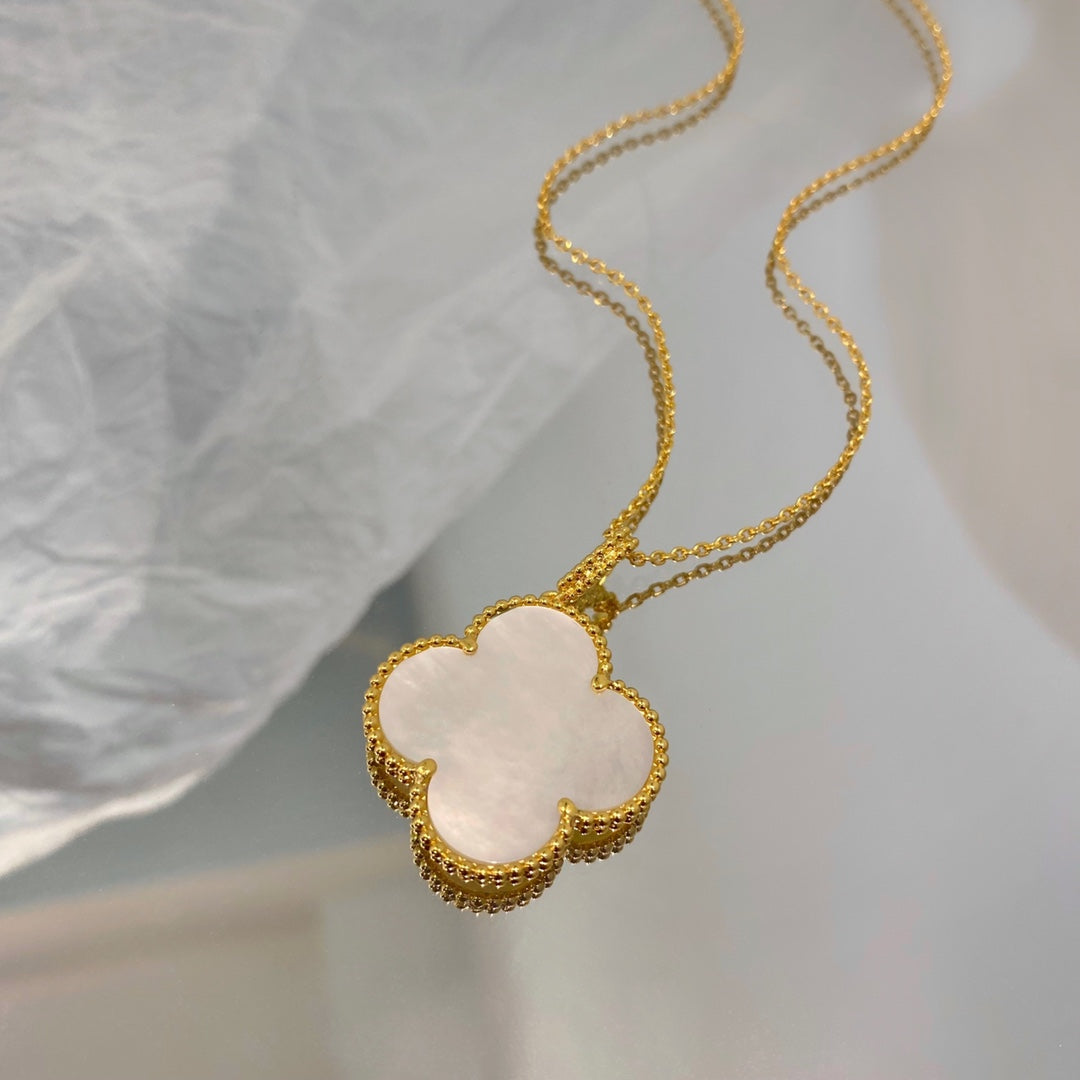 [BloomBling]CLOVER 25MM MOP LARGE PENDANT NECKLACE