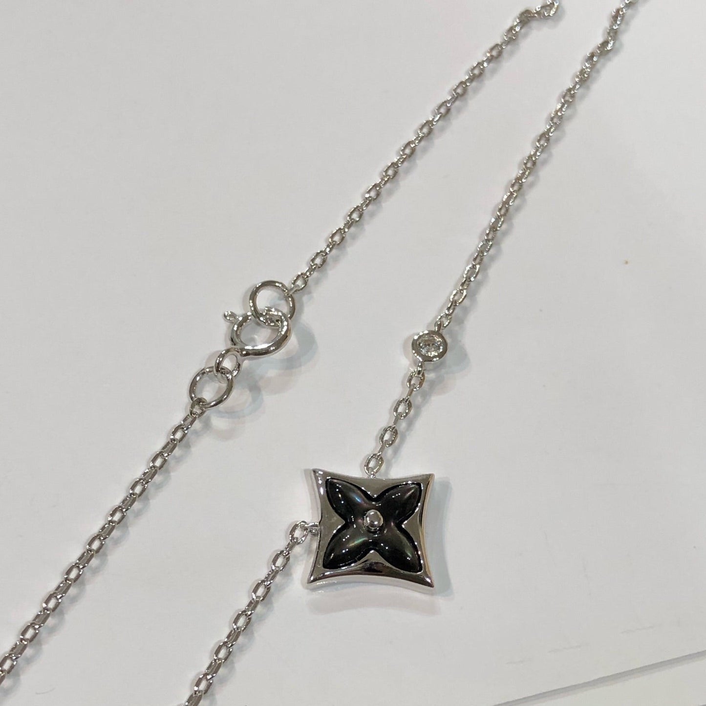 [BloomBling]STAR BLACK MOP NECKLACE