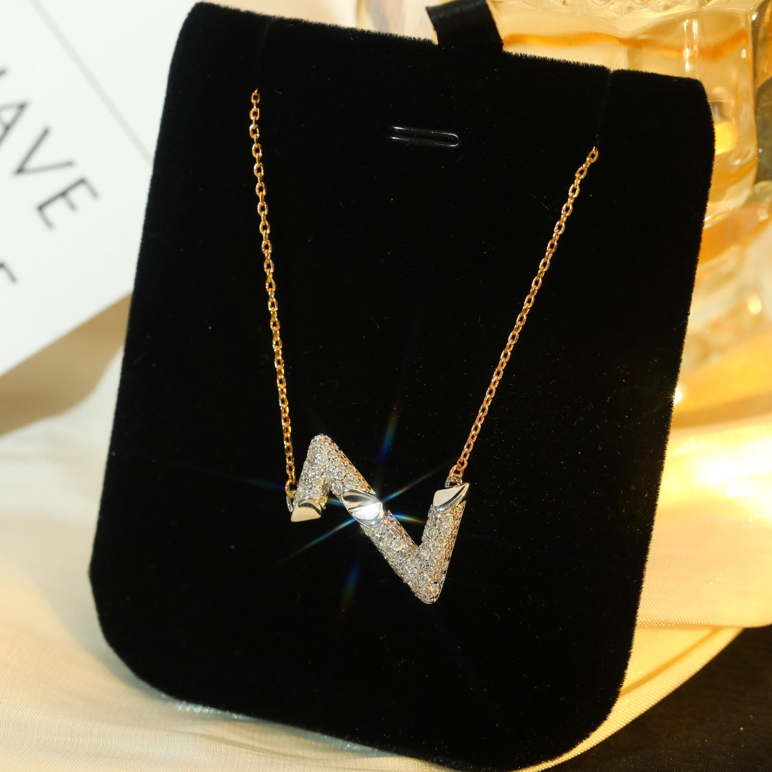 [BloomBling]VOLT SILVER DIAMOND PEDANT NECKLACE