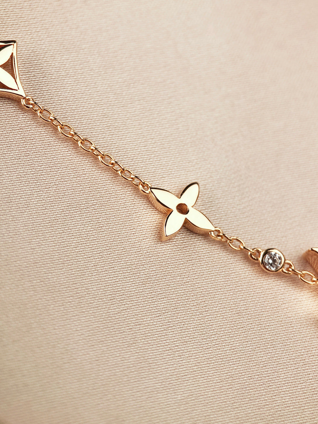 [BloomBling]STAR AND SUN 7 MOTIFS GOLD BRACELET