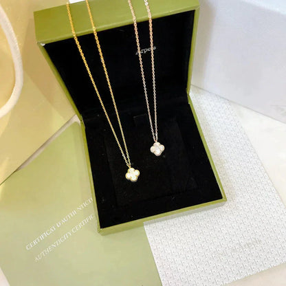[BloomBling]CLOVER MINI 9.5MM WHITE MOTHER-OF-PEARL NECKLACE