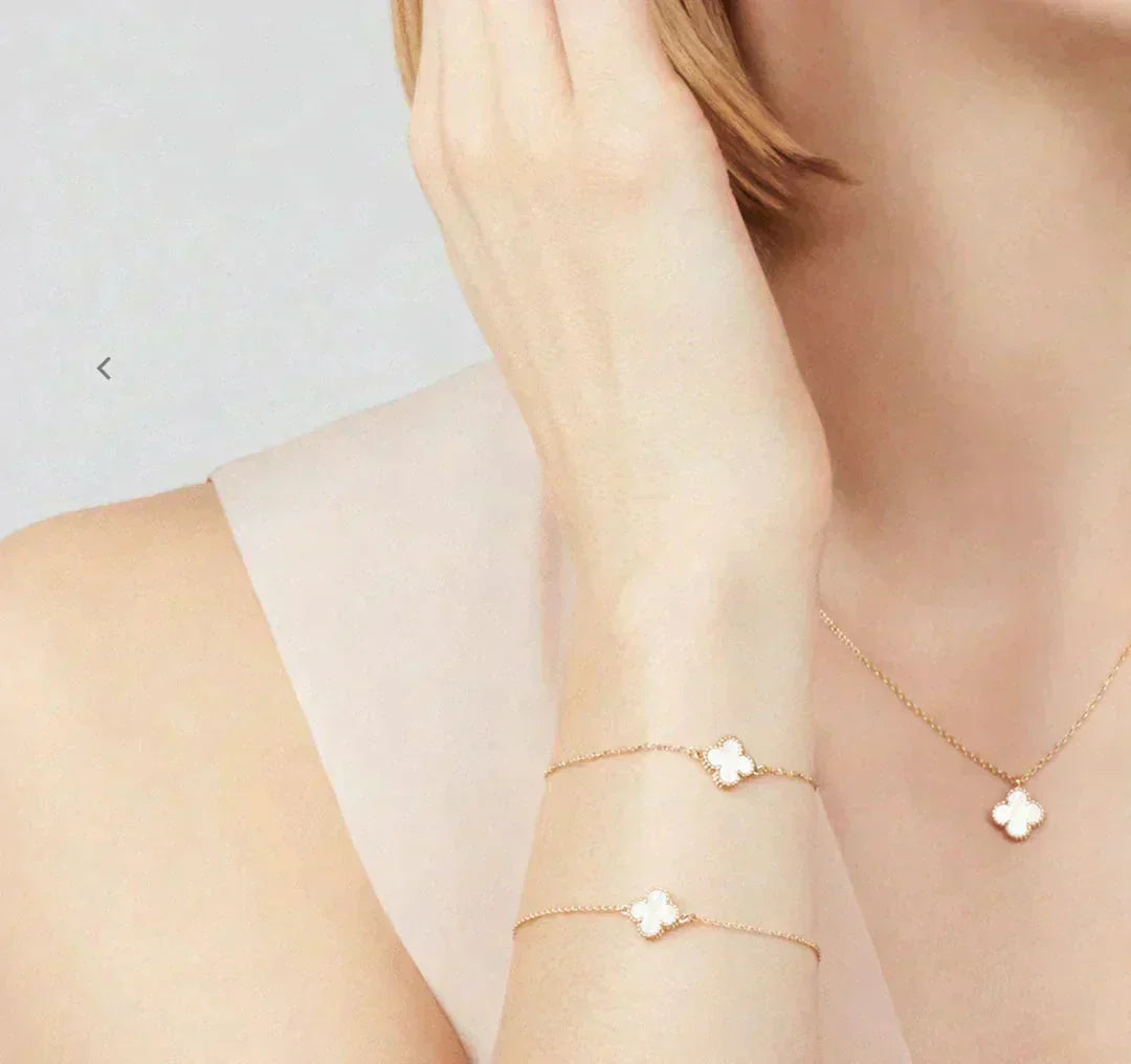 [BloomBling]CLOVER MINI 9.5MM WHITE MOTHER-OF-PEARL NECKLACE