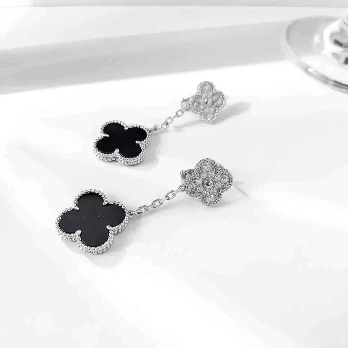 [BloomBling]CLOVER 2 MOTIFS  DIAMOND ONYX EARRINGS SILVER