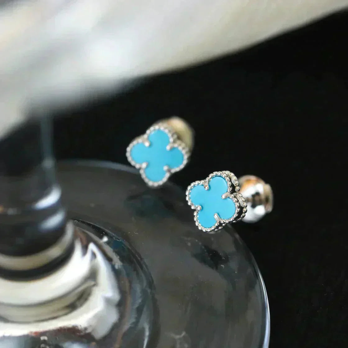 [BloomBling]CLOVER MINI 9.5MM ONYX STUD EARRINGS SILVER