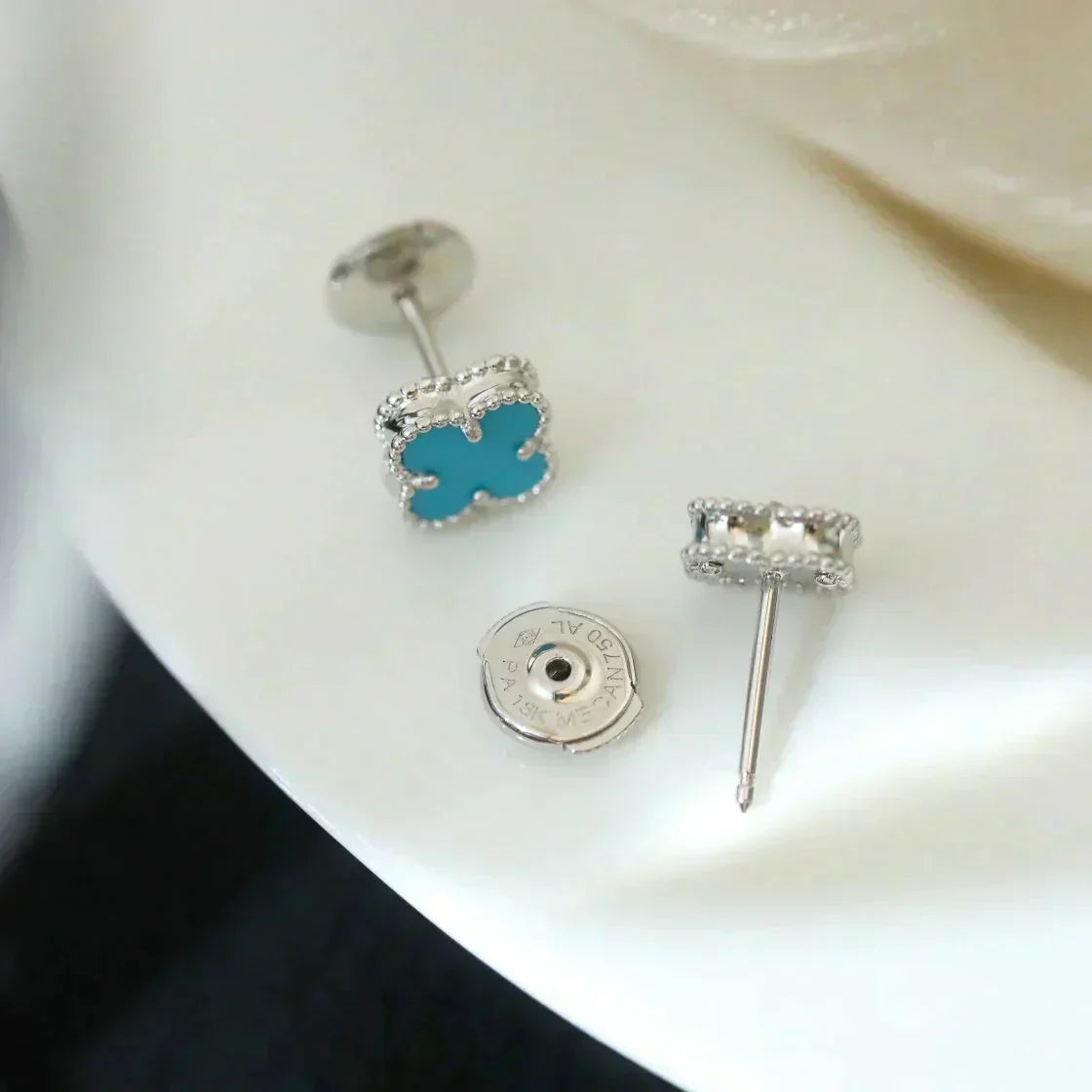 [BloomBling]CLOVER MINI 9.5MM ONYX STUD EARRINGS SILVER