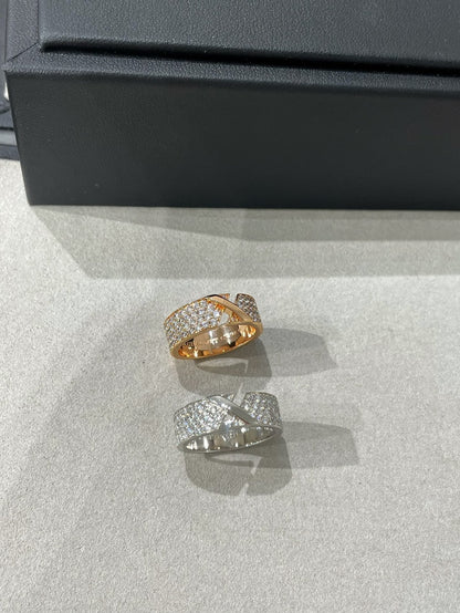[BloomBling]LIENS EVIDENCE  DIAMOND PAVED RING