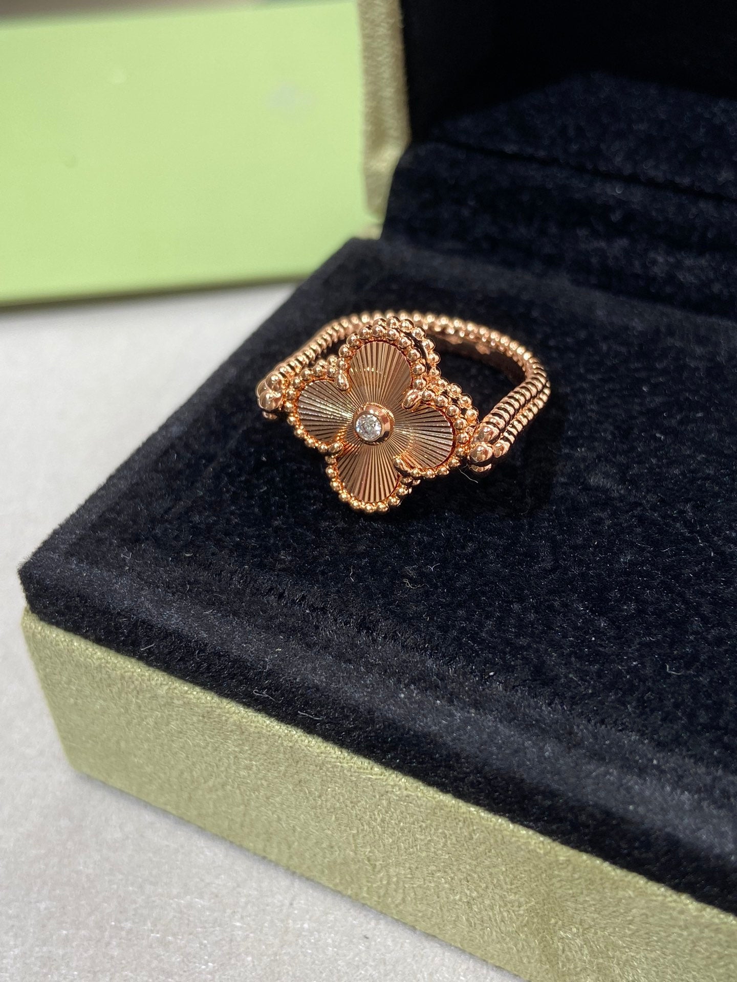 [BloomBling]CLOVER RIVERSIBLE ROSE GOLD RING