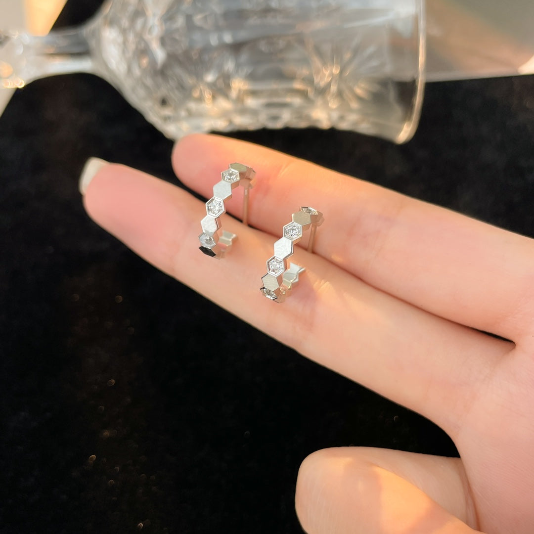 [BloomBling]BEE LOVE DIAMOND HOOP EARRINGS