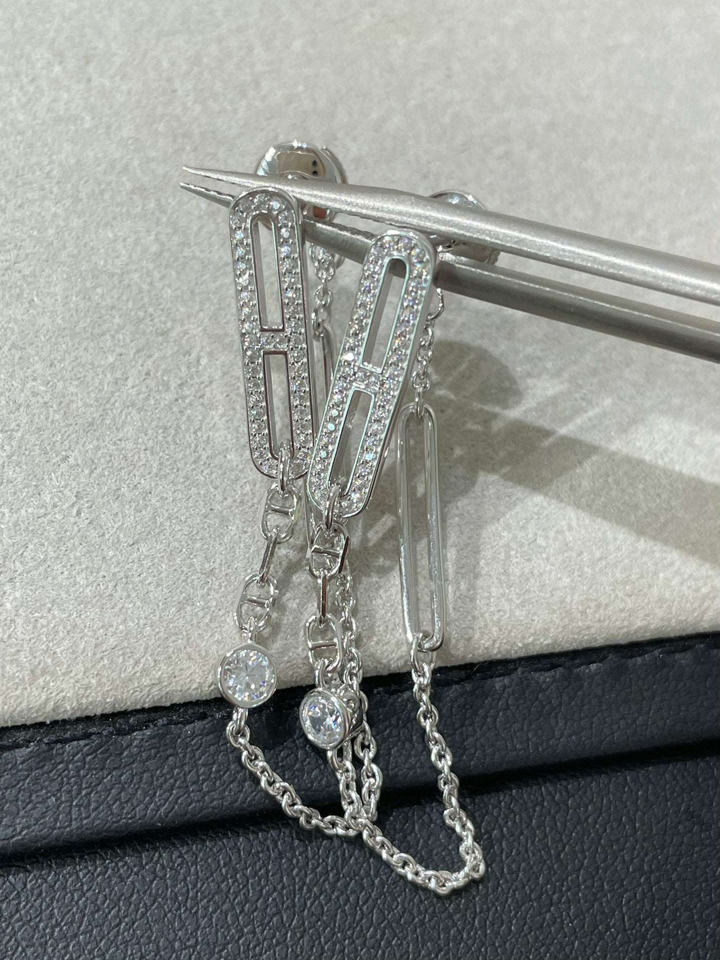 [BloomBling]CHAINE CHAOS DIAMOND DROP EARRINGS