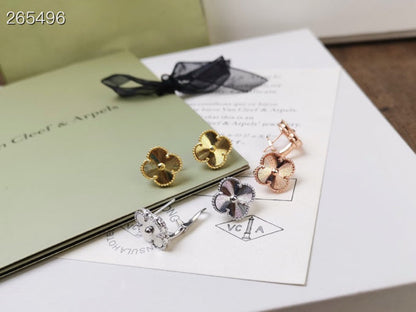 [BloomBling]CLOVER MEDIUM STUD EARRINGS