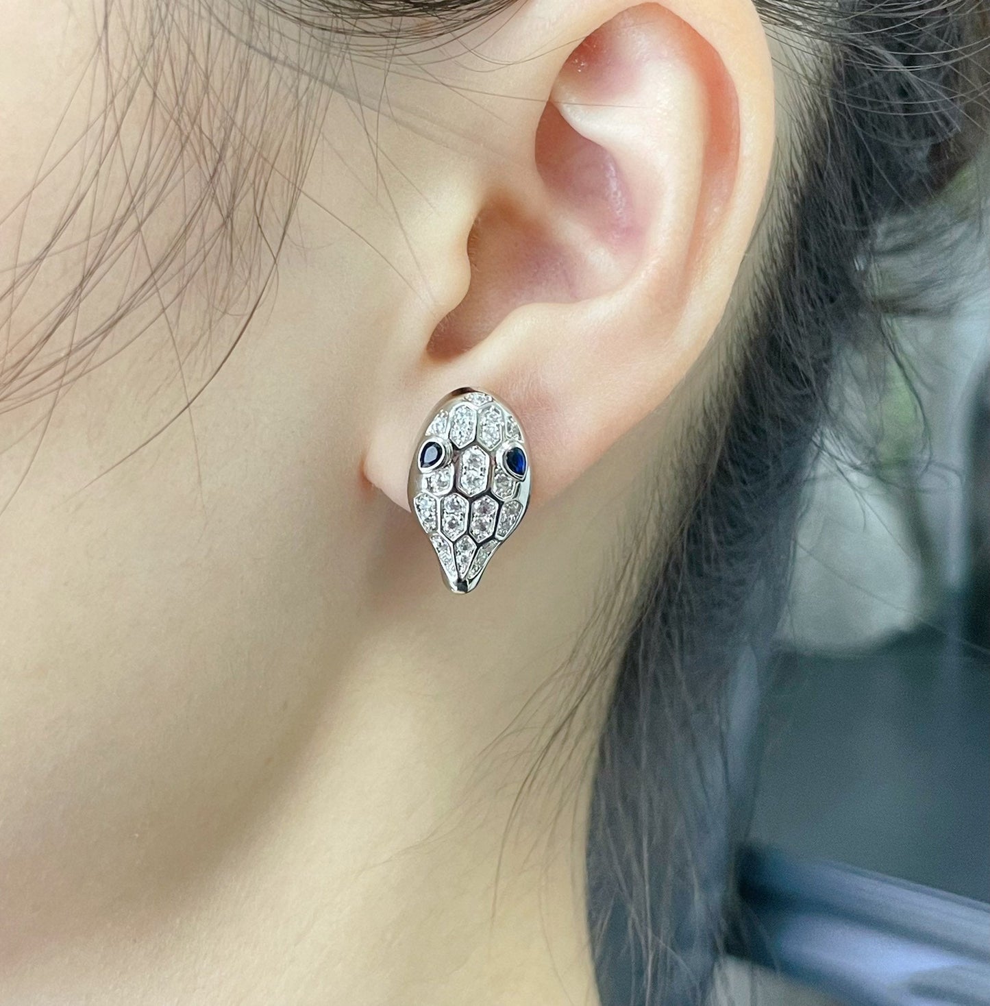 [BloomBling]SERPENT DIAMOND STUD EARRINGS