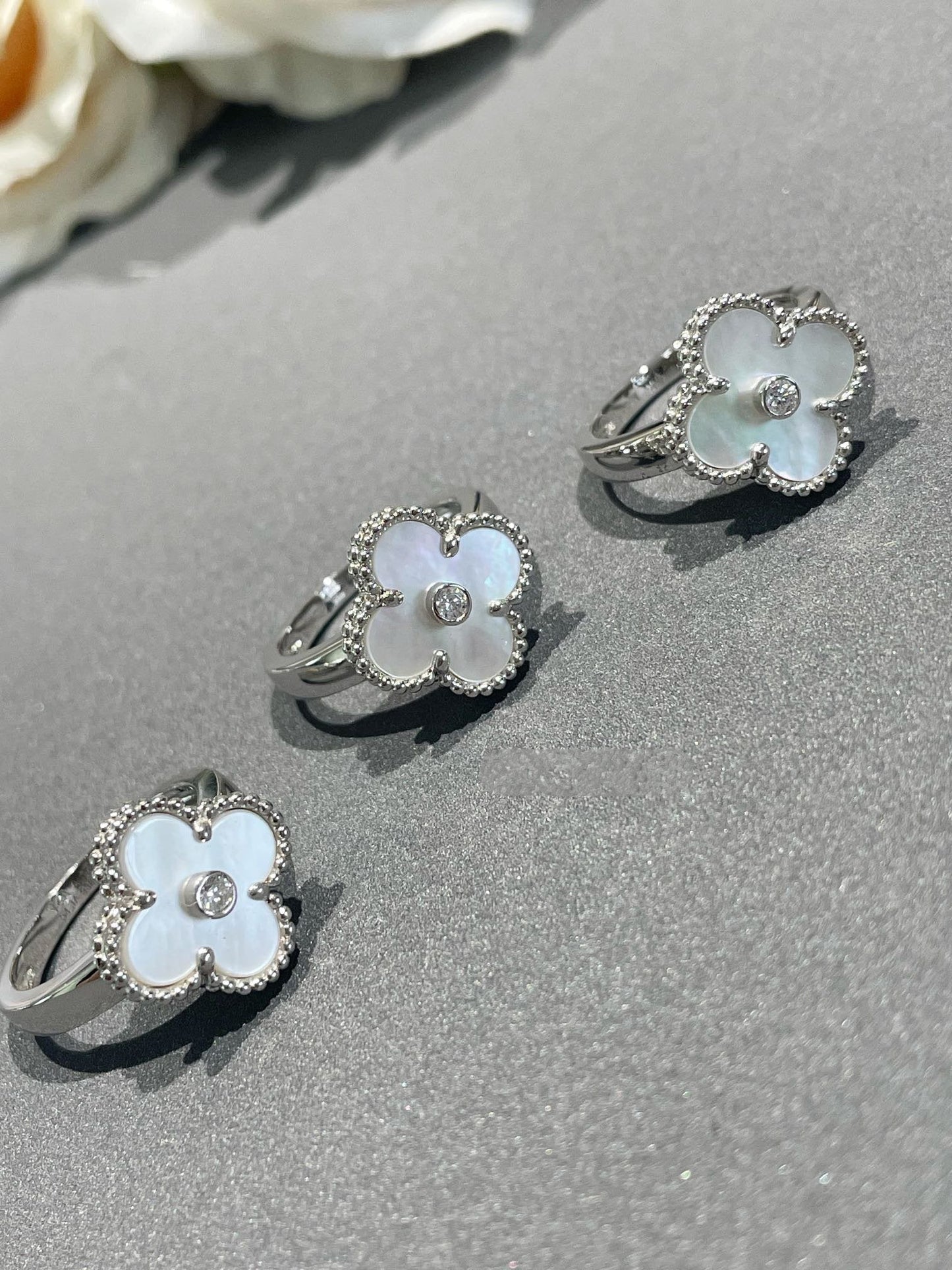 [BloomBling]CLOVER SILVER MOP DIAMOND RING