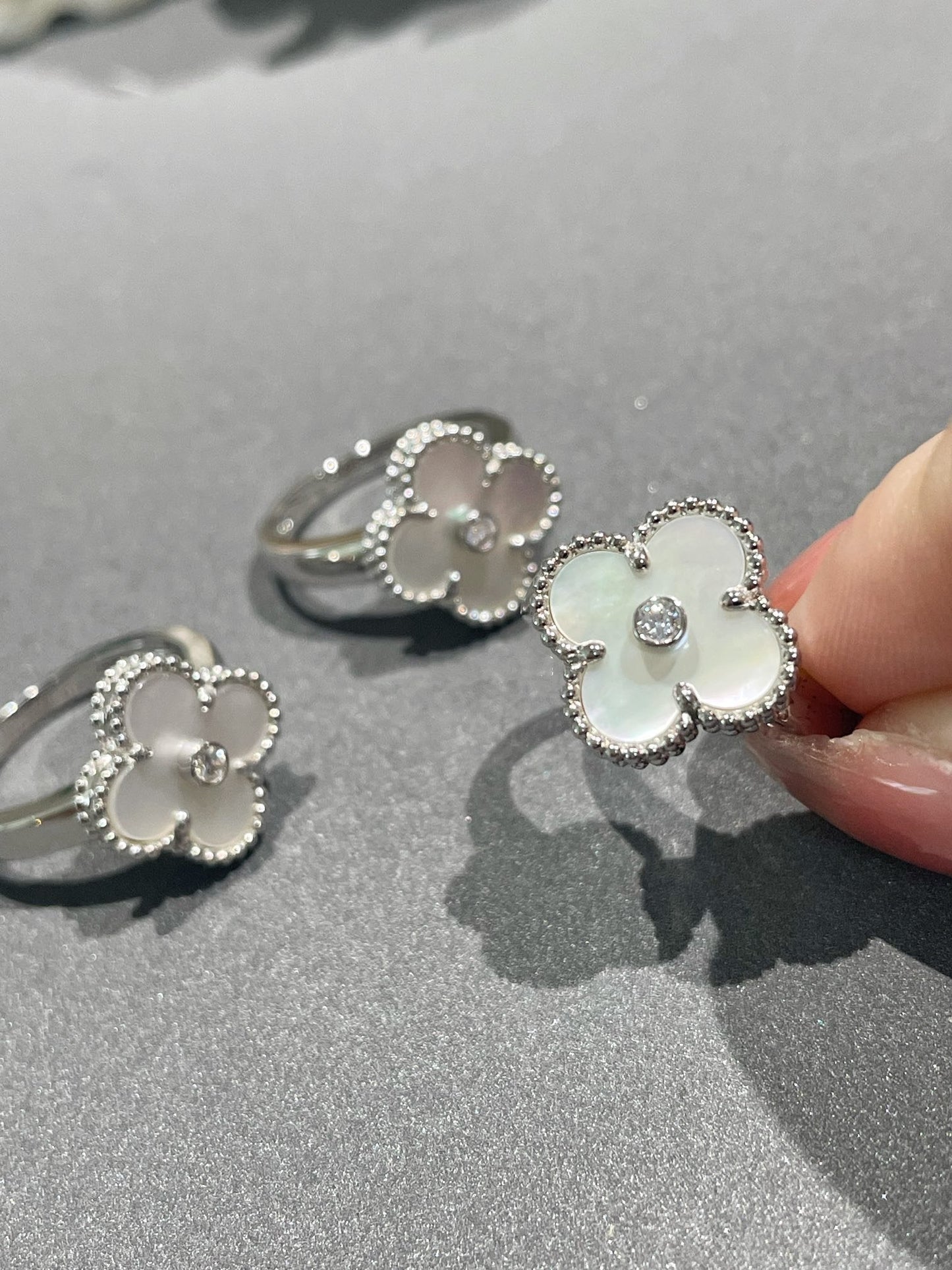 [BloomBling]CLOVER SILVER MOP DIAMOND RING