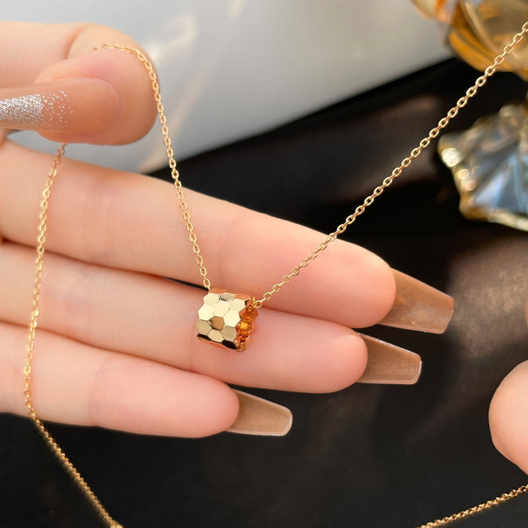 [BloomBling]BEE MINI NECKLACE