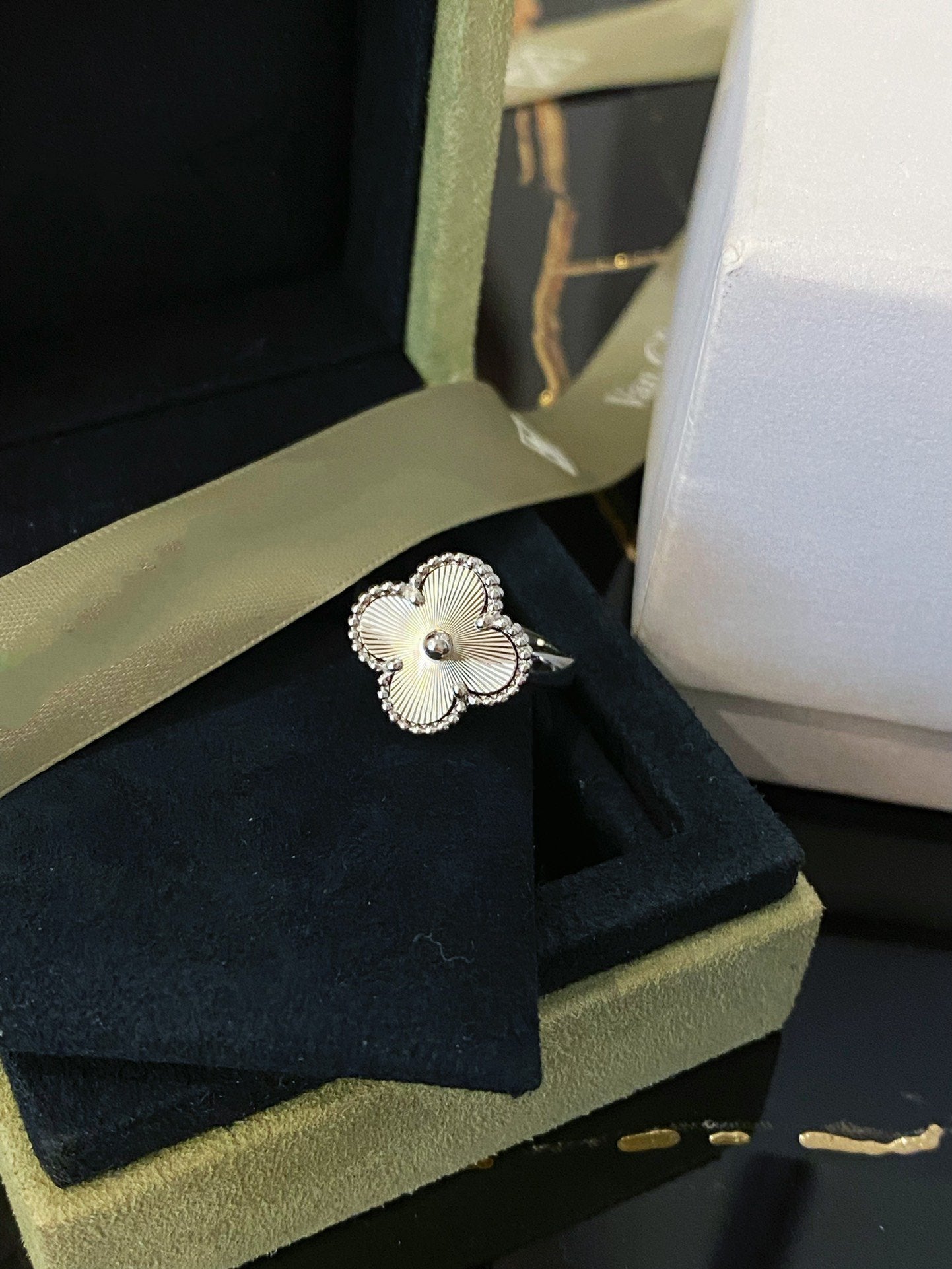 [BloomBling]CLOVER SILVER RING
