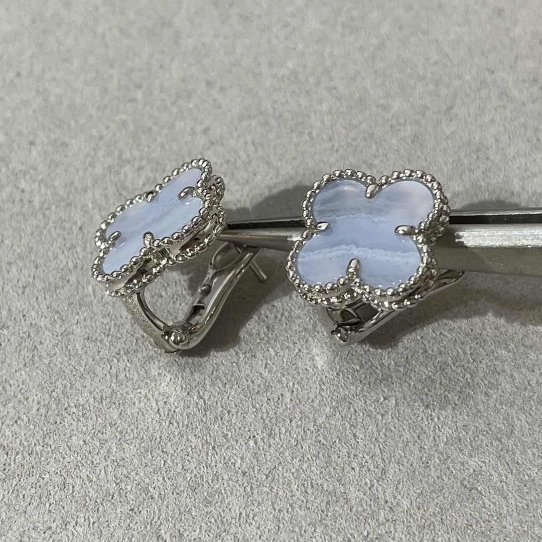 [BloomBling]CLOVER CHALCEDONY SILVER STUD EARRINGS