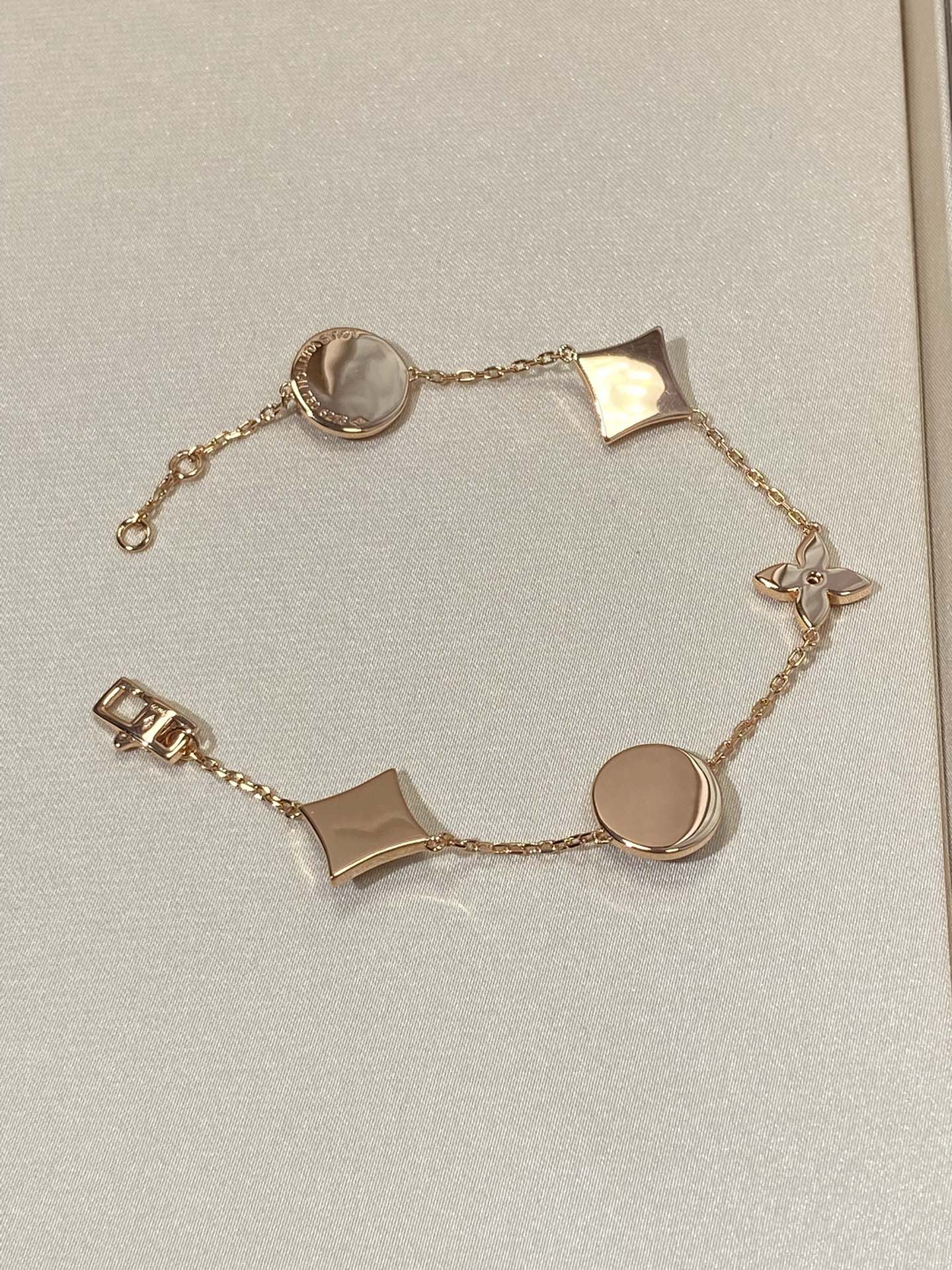 [BloomBling]STAR AND SUN 5 MOTIF MOP PINK GOLD BRACELET