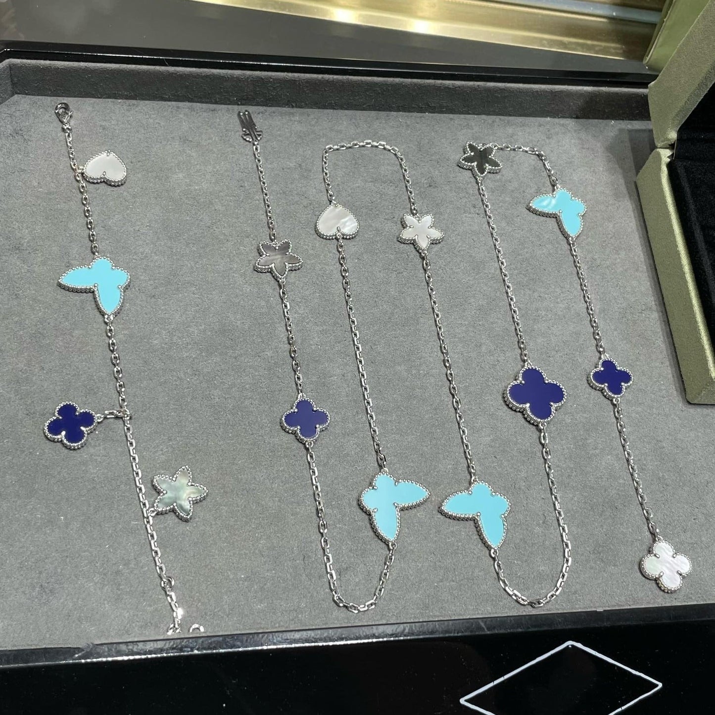 [BloomBling]LUCKY CLOVER SILVER 11 MOTIF NECKLACE