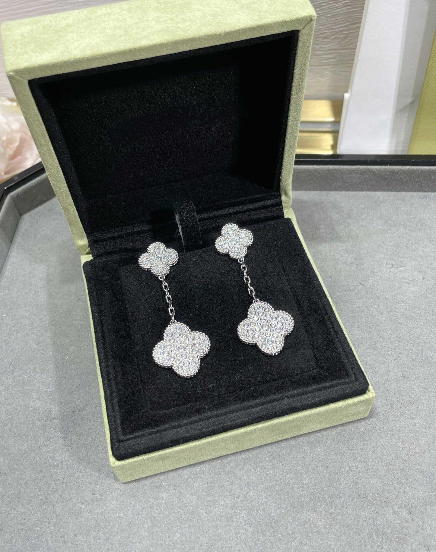[BloomBling]CLOVER 2 MOTIFS DIAMOND PAVED SILVER EARRINGS
