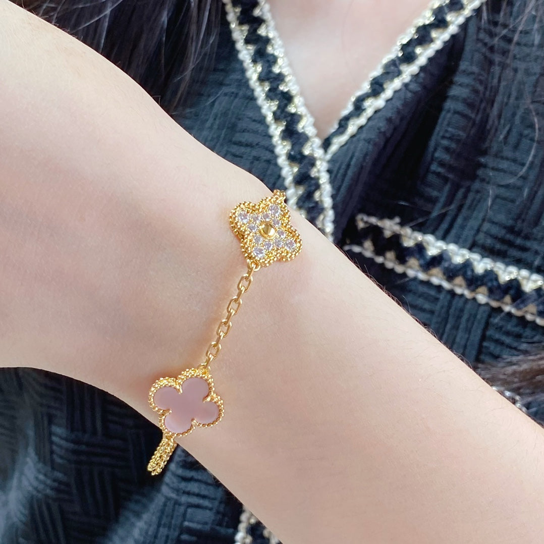 [BloomBling]CLOVER 5 MOTIF DIAMOND PINK MOP PINK GOLD BRACELET